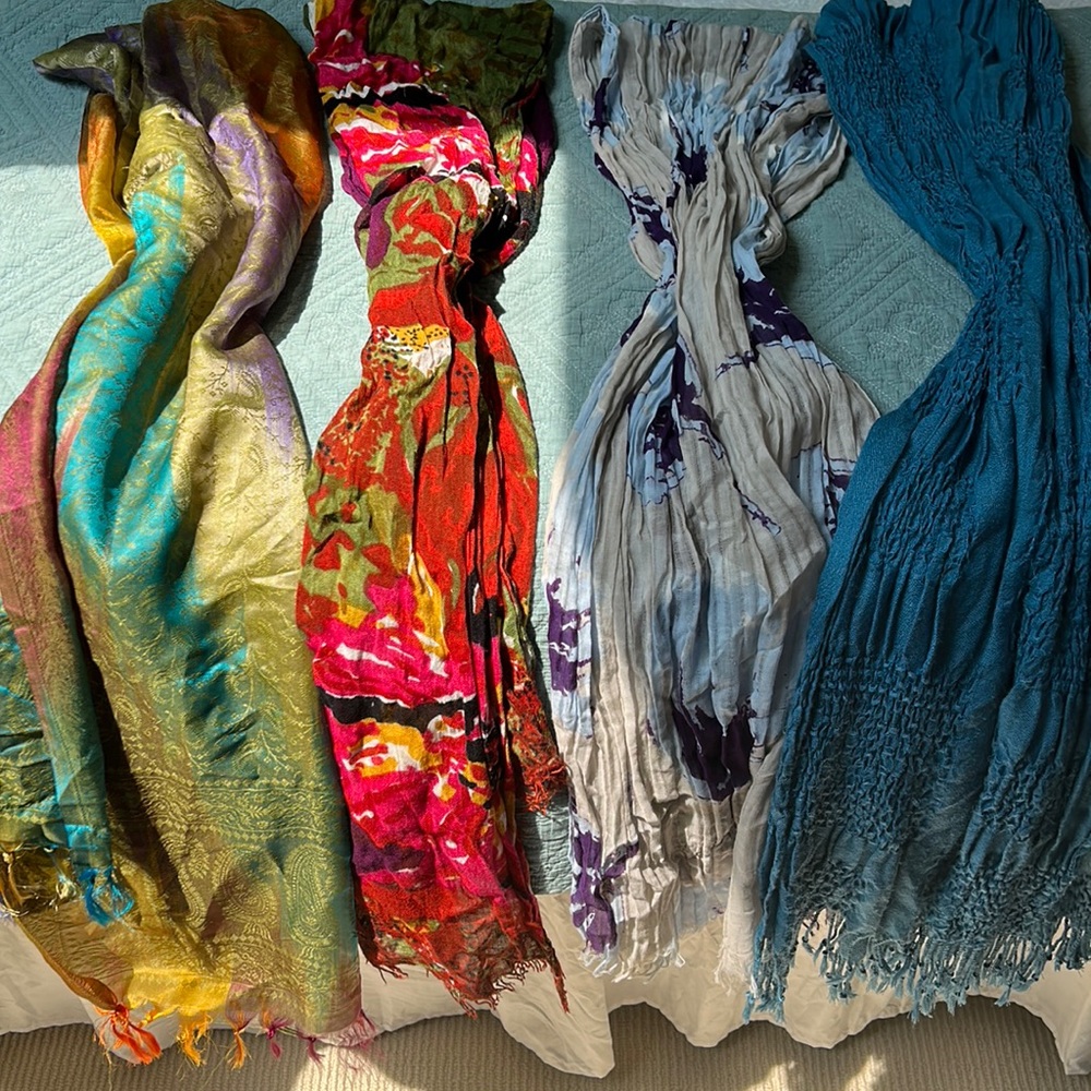 Scarves- set of 4 multicolored